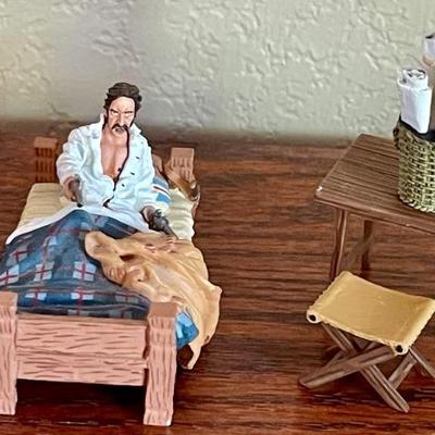 King & Country Jim Bowie Remember The Alamo  Toy Soldier Metal - Table - Stool - Bed & Bucket 