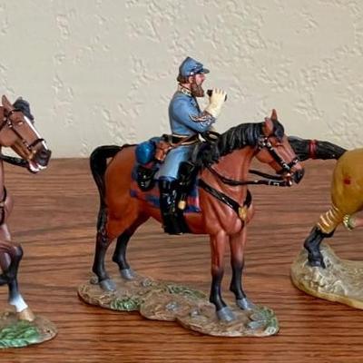2 King & Country Civil Ware Mounted Soldiers Stonewall Jackson & Jeb  Stewart & 1 The West Mounted Indian TW11