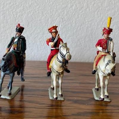 (5) Vintage Starlux Plastic Empire Generals On Horses