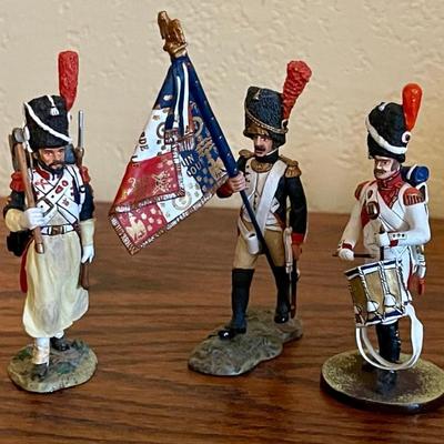 2 King & Country Age Of Napoleon French Pioneer & Marching French Flag Bearer & 1 Drummer Toy Soldier Metal 