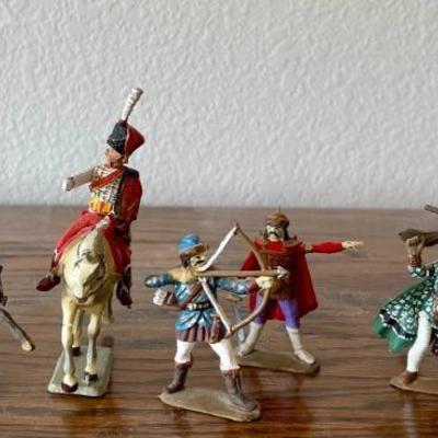 (7) Vintage Timpo Toys And Starlux Plastic Figurines - Generals And Hunnes, And Unmarked