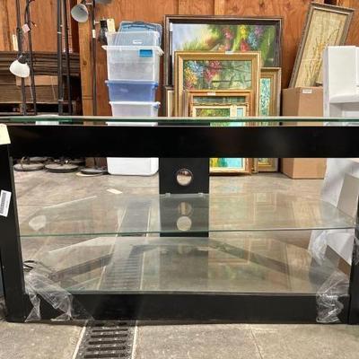 #4054 • Glass table

