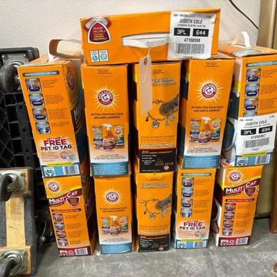 #4008 • 11 Boxes of ARM & Hammer Cat Litter
