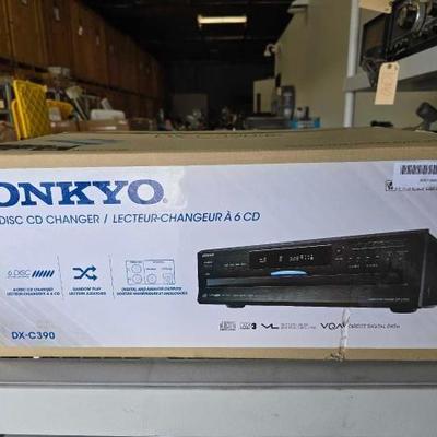 #1086 • Onkyo 6 Disc CD Changer DX-C390B
