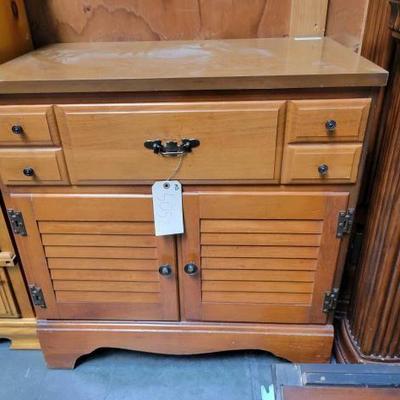 #5052 • Wooden Cabinet
