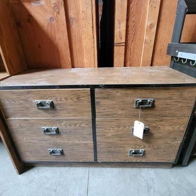 #5016 • Dresser
