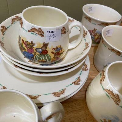 Bunnykins cups, bowls, plats by Royal Doulton