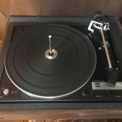 DUAL record player