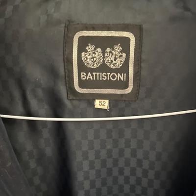 Designer mens clothing, beautiful suits, blazers, pants, coats, shirts, suits and ties: Valentino, Hermes, Burberry, Ungaro, Armani and...