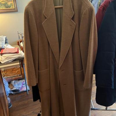 Designer mens clothing, beautiful suits, blazers, pants, coats, shirts, suits and ties: Valentino, Hermes, Burberry, Ungaro, Armani and...