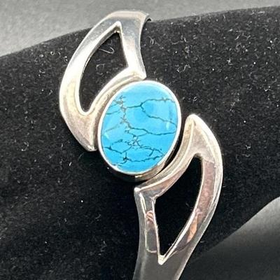 Sterling Silver w Turquoise Hinged Bangle Bracelet