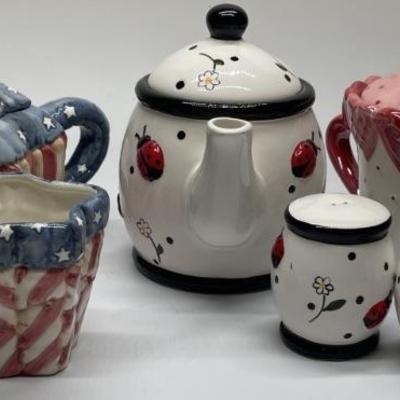 Collection of Teapots,Kitchen Ceramics
