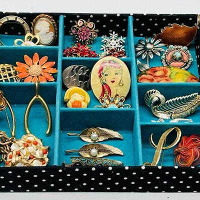 Vintage Brooches FT Sarah Coventry, Coro & Mamselle
