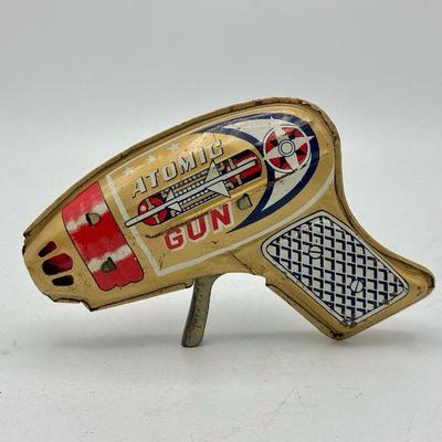 Vintage 1960's Japanese Litho tin toy atomic space gun
