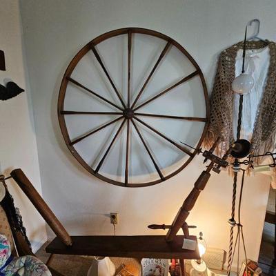 Large Spinning Wheel