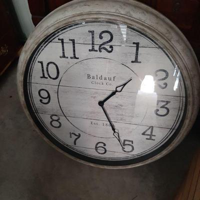 Farmhouse style clock battery operated $45.00