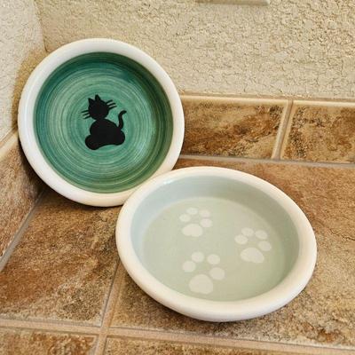 Set of Two Ceramic Glazed Cat Dishes - 6"