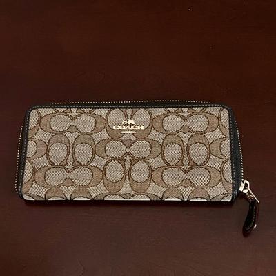 Coach wallet