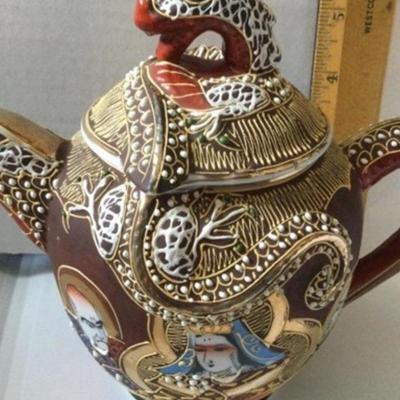 Satsuma Dragon Teapot