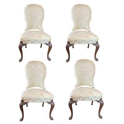 Lot 019-001
Antique Queen Anne Style Dining Chairs
