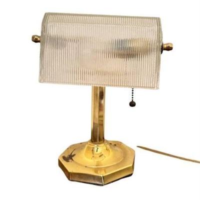 Lot 262   2 Bid(s)
Brass Bankers Desk Lamp
