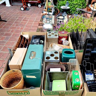 Yard sale photo in Sherman Oaks, CA