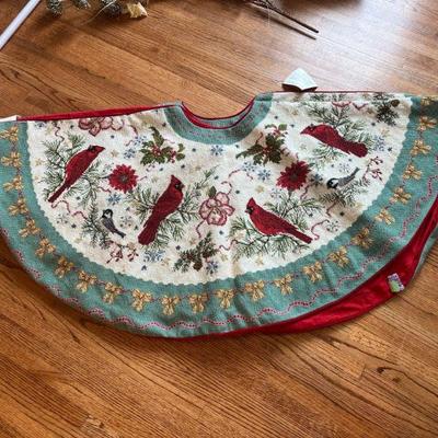 Cardinal christmas tree skirt