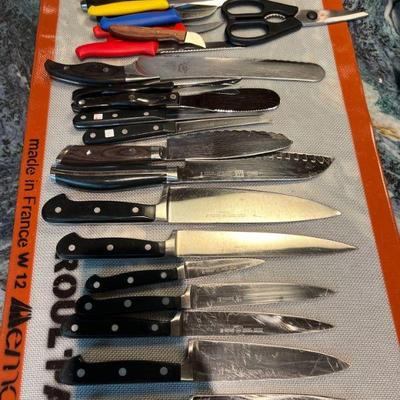 assorted kitchen cooking knives