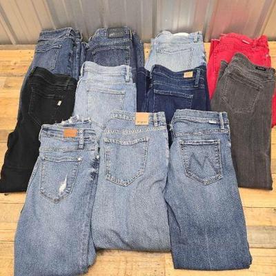 #1822 • (11) Women's High End Jeans
