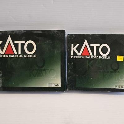 #8072 • (2) Kato N-Scale Model Train Sets
