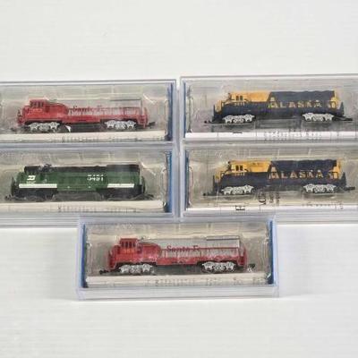 #8112 • (5) Bachmann N Scale Locomotive Model Trains
