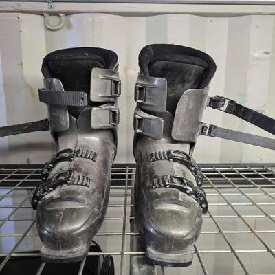 #4076 • Dalbello Snowboard Boots
