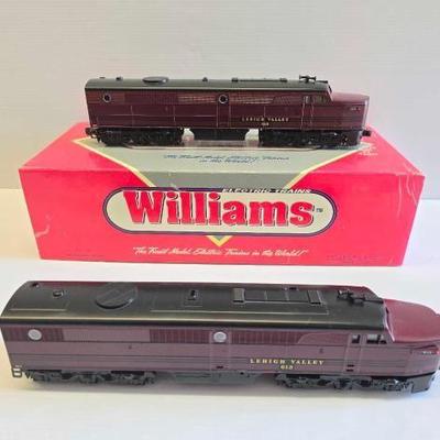 #8026 • Williams Electric Trains O Gauge Model Locomotive Set

