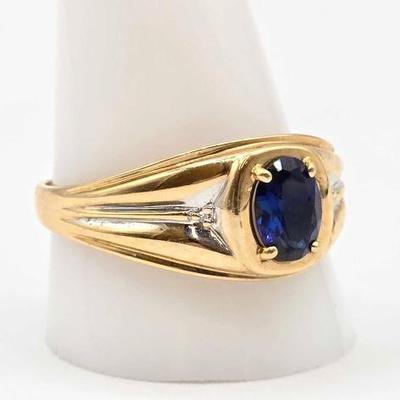 #806 • 10K Gold Ring with Oval Sapphire Center Stone & Diamonds, 4.07g
