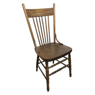#120 • Oak Spindle Back Wood Chair
WWW.LUX.BID