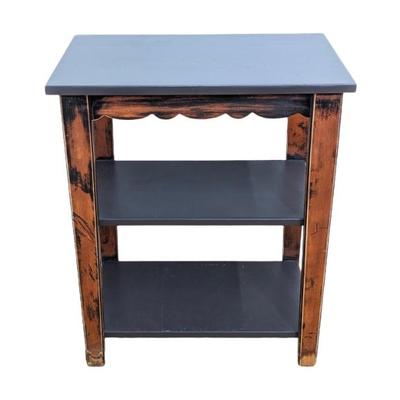 #118 • Refinished Vintage Side Table with Shelves
WWW.LUX.BID