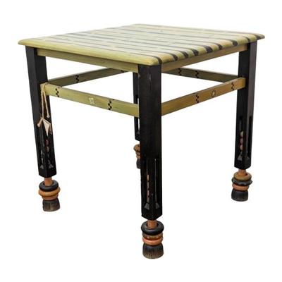 #64 • Jandy Wood Decorative Table
WWW.LUX.BID