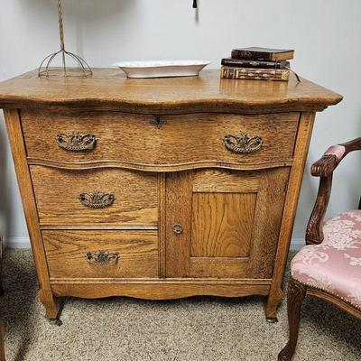 Antique Oak Dresser/ cabinet
