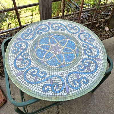 Mosaic round table top