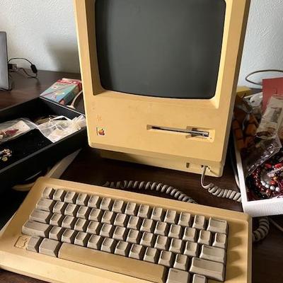 Apple Mac 512K