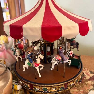 Gold Abel Collection - Traditional Carousel