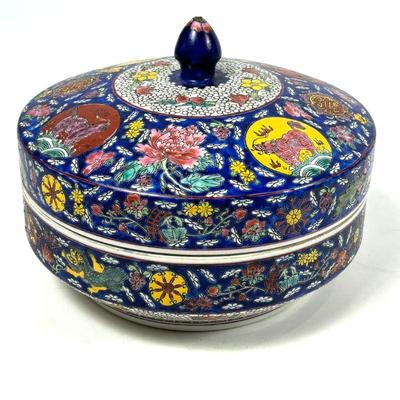 Vintage Chinese Dragon Porcelain Round Lidded Box