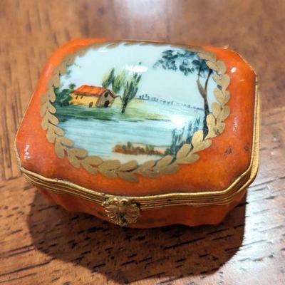 Trinket box