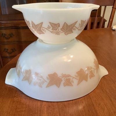 Pyrex Sandalwood Cinderella Bowls