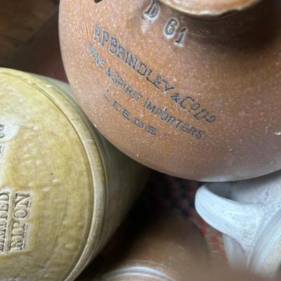 R. P. Brindley & Co. LTD Wine and Spirit Importers Leeds D61, hunts patent Liverpool #6, advertising crock