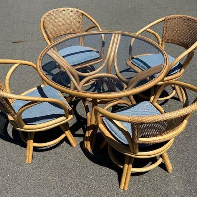 Mid Century BROWN JORDAN Rattan Round Table & Chairs
