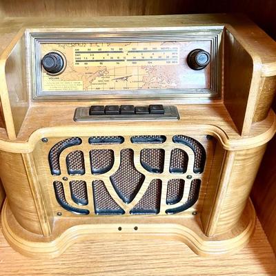 Antique Wood Radio