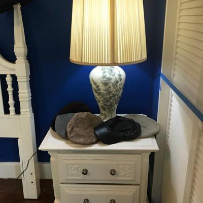 nightstand $25
2 available