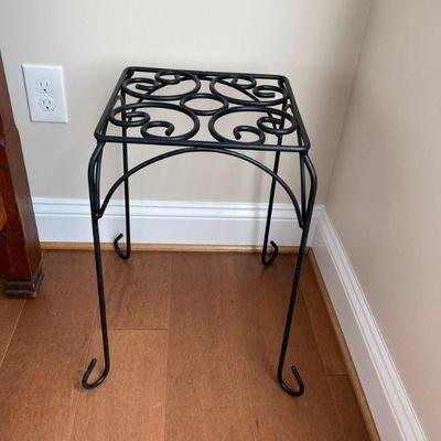 Wrought iron plant stand (set of 2)