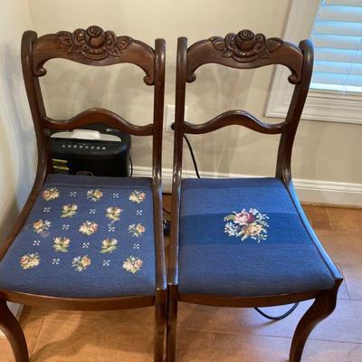 Floral wooden chairs, set of four (photo 1)